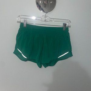 Lululemon Hotty Hot Shorts 2.5"